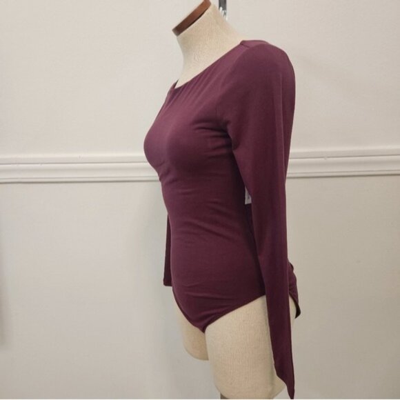 Old Navy Double-Layer Scoop-Back Bodysuit Size medium - Picture 6 of 12